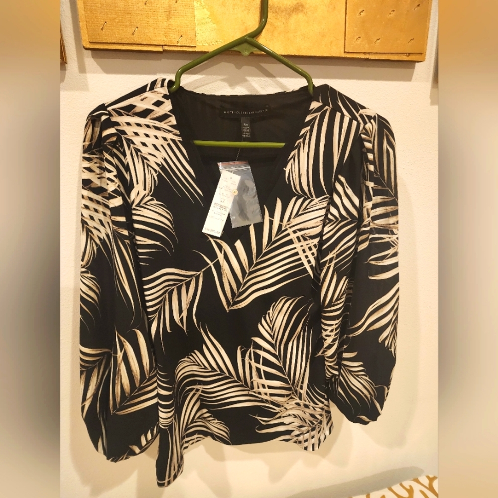 Whbm top XS new palm print drama sleeves
